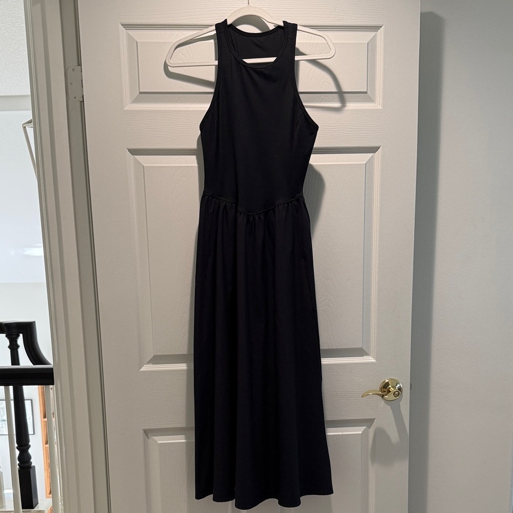 Elegant Black Sleeveless Dress